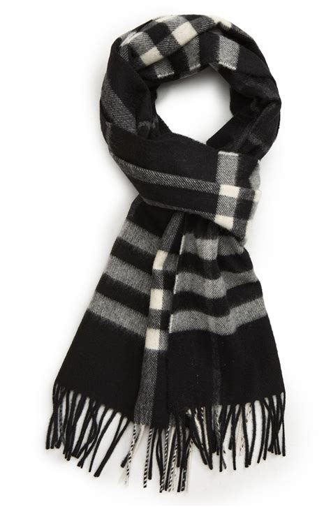 newseason burberry check cashmere scarf|Check Cashmere Scarf in Black .